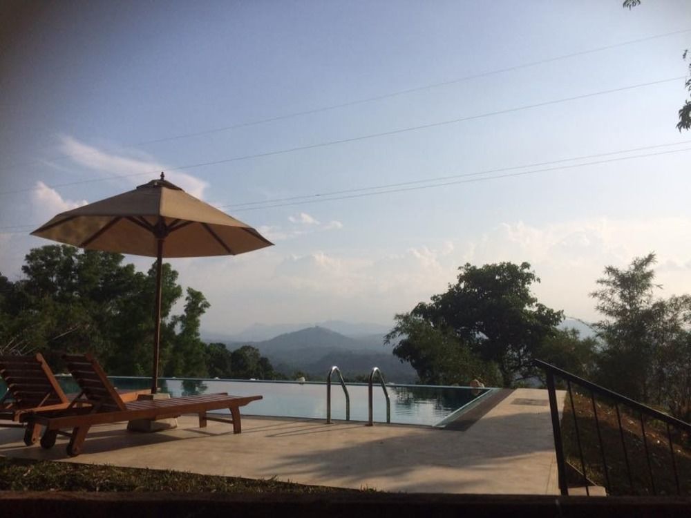 Mowbrey House Hotel Kandy Buitenkant foto